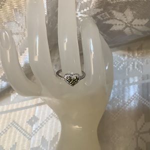 Fashion Jewelry Green/Clear Heart Shaped Ring